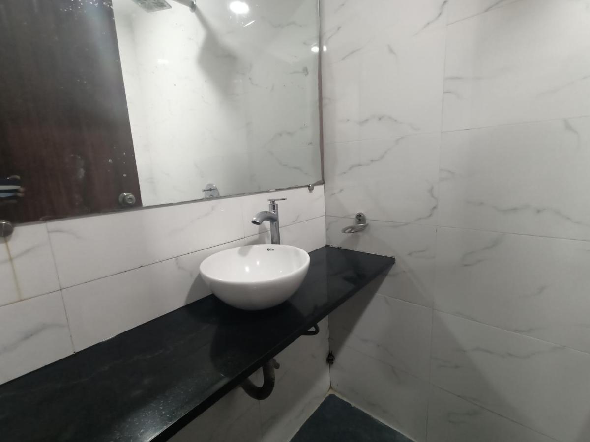 Hotel Samadhan Powai 2*
